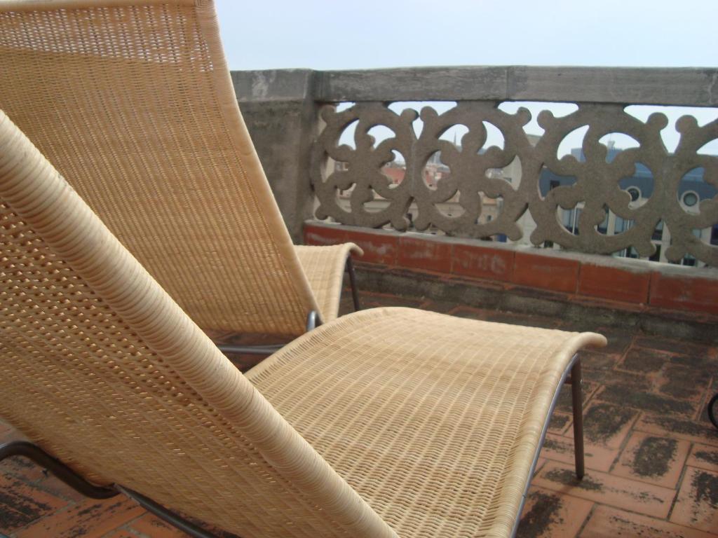 My Space Barcelona Pool City Center Ngoại thất bức ảnh
