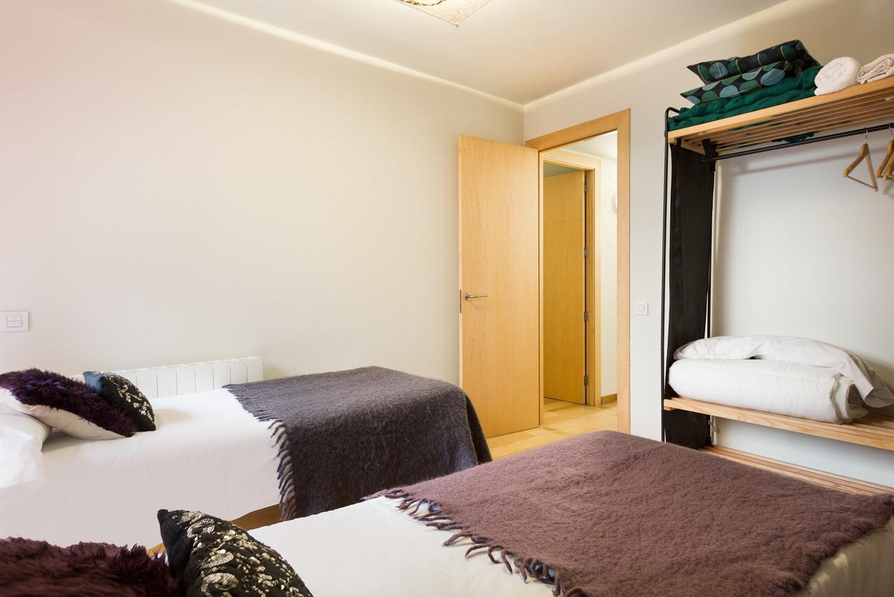 My Space Barcelona Pool City Center Ngoại thất bức ảnh
