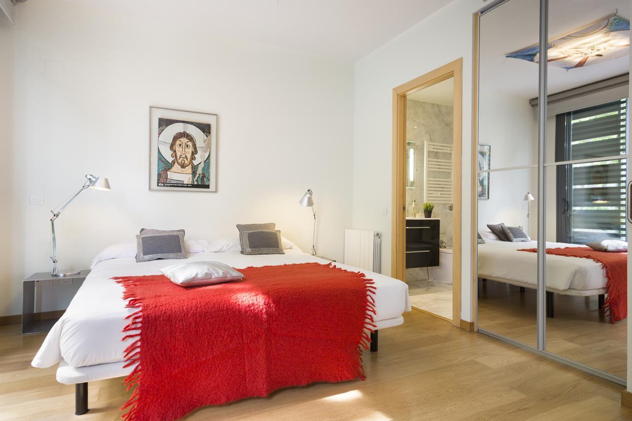My Space Barcelona Pool City Center Ngoại thất bức ảnh