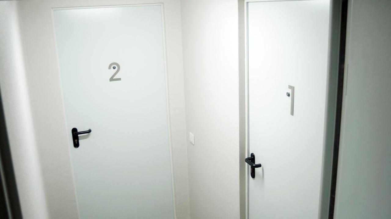 My Space Barcelona Pool City Center Ngoại thất bức ảnh