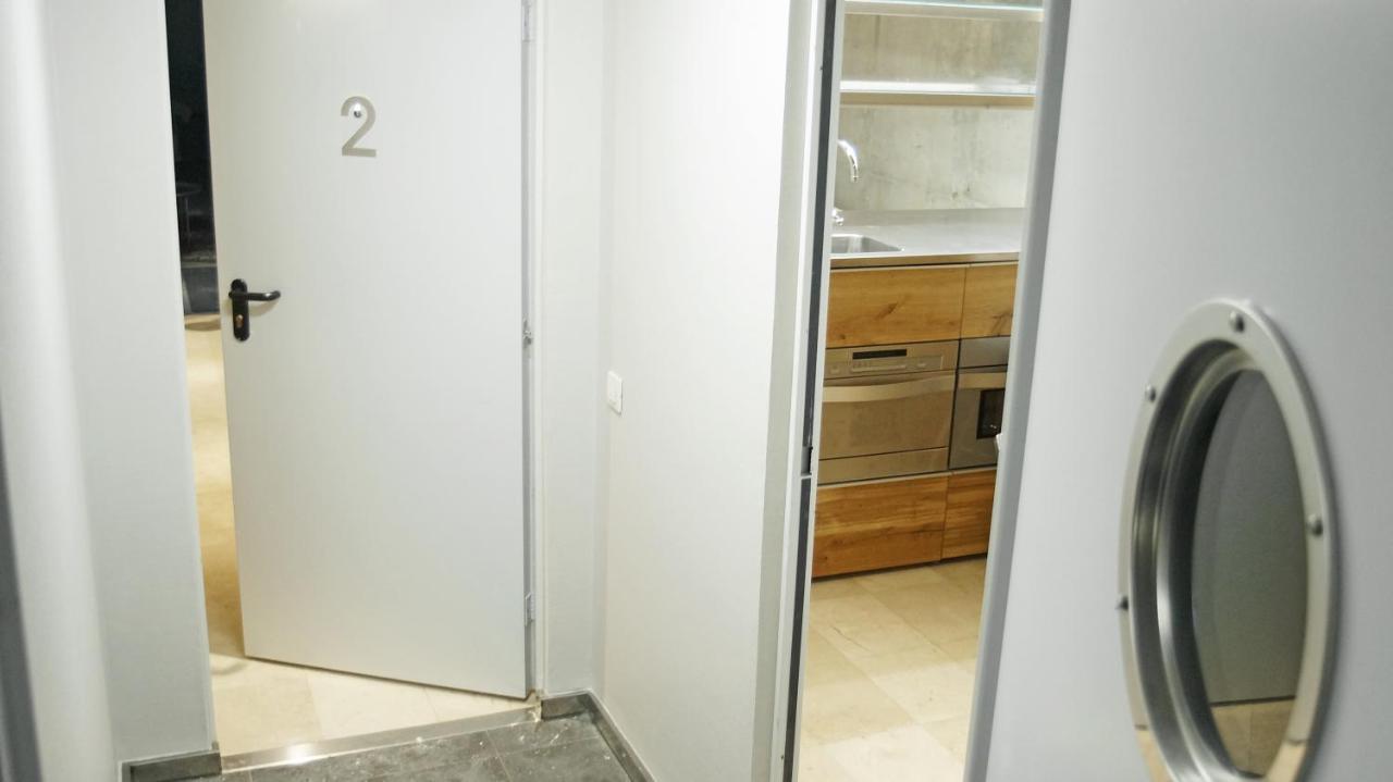 My Space Barcelona Pool City Center Ngoại thất bức ảnh