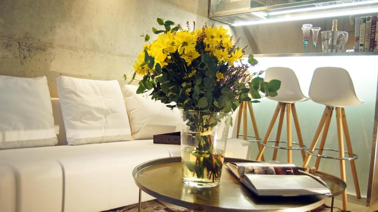 My Space Barcelona Pool City Center Ngoại thất bức ảnh